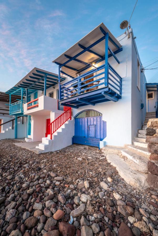 Blue Traditional Boathouse In Klima Klima  Exterior foto